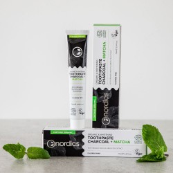 Bio Zahnpasta mit natürlicher Zahnaufhellung, Aktivkohle und Matcha-Grüntee-Extrakt, 75 ml